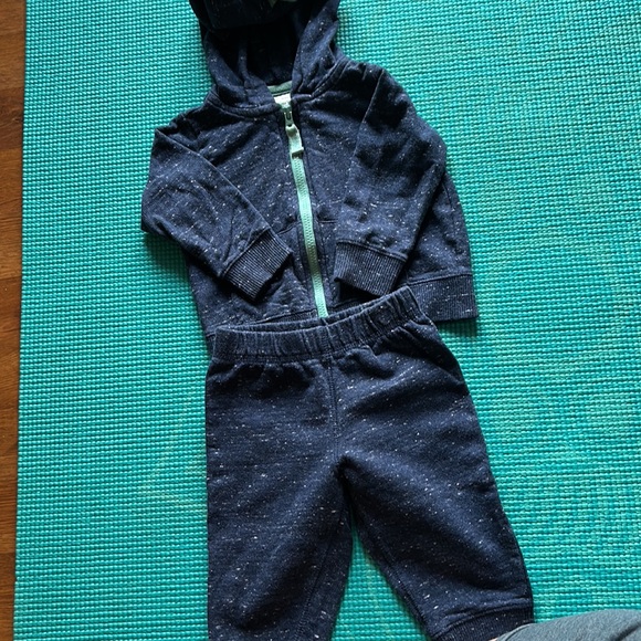 Bundle of matching sets, 3-6m, fall - Picture 5 of 10